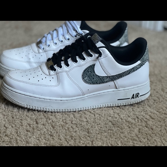 I am selling Air Force 1s they are size 9.5, worn about it 10 times - Picture 4 of 6